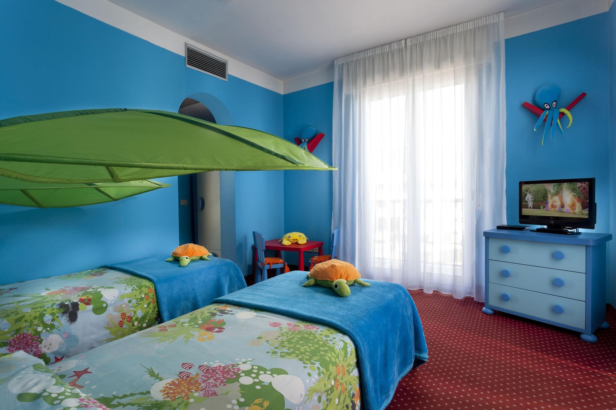 Hotel Milano Helvetia - In Centro Con Piscina Риччоне Екстер'єр фото